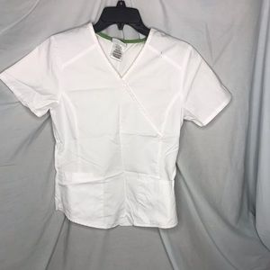 White Scrubstar top size xs